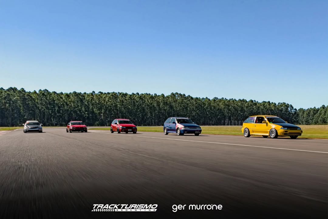 Participantes girando en el circuito de Concepción del Uruguay